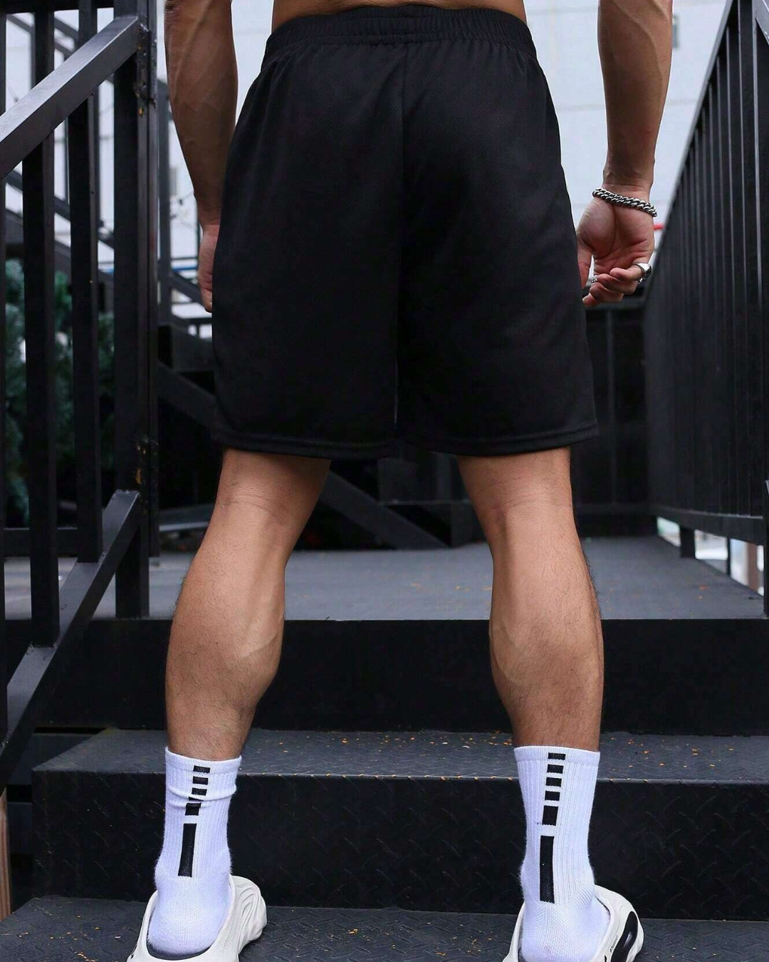 Solid Black Relaxed Fit Men's Shorts